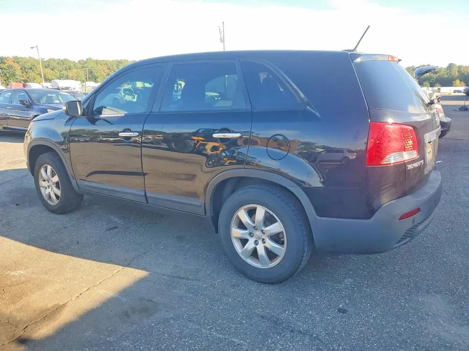 2013 KIA SORENTO LX  