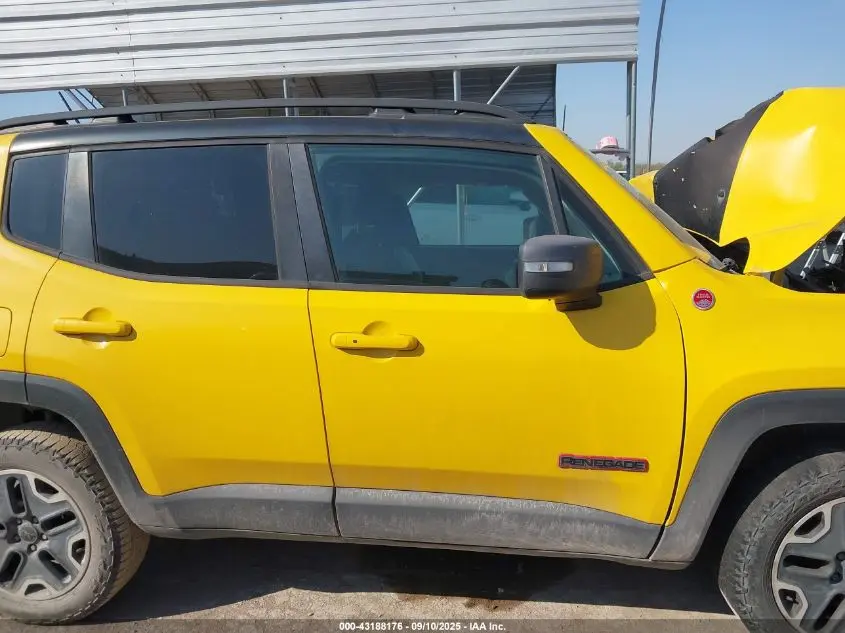 2017 JEEP RENEGADE TRAILHAWK 4X4