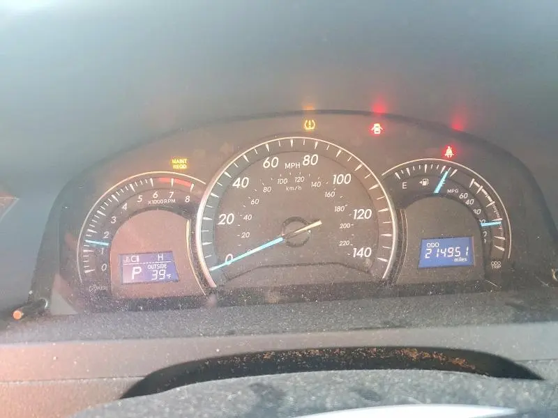 2012 TOYOTA CAMRY LE  