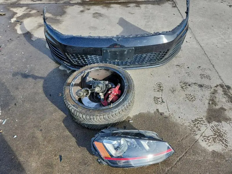 2017 VOLKSWAGEN GTI S/SE  