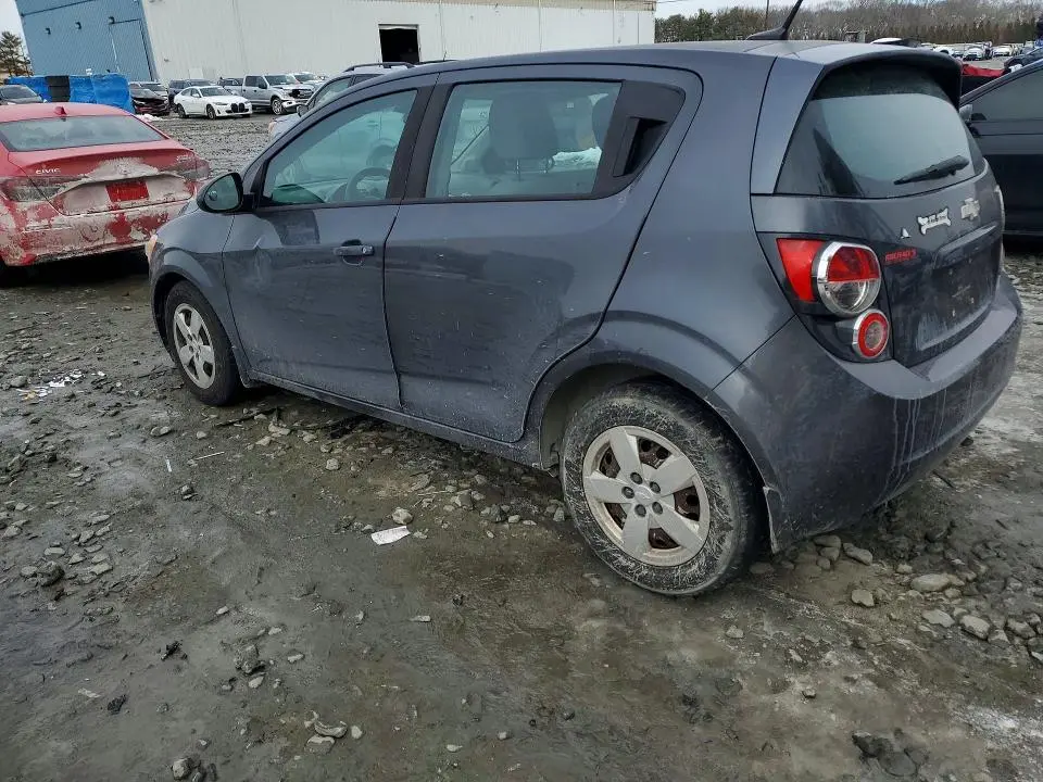 2013 CHEVROLET SONIC LS  