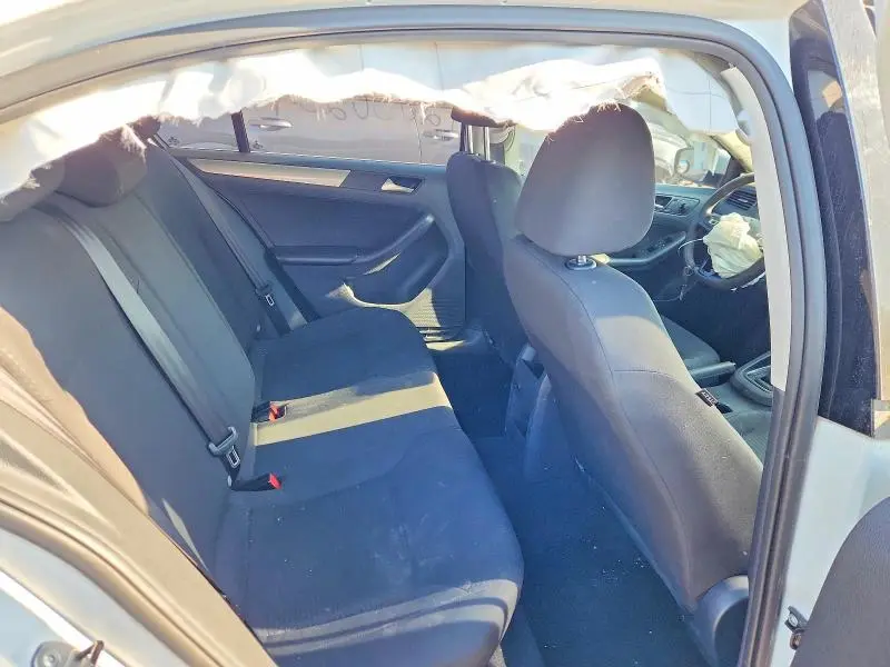 2015 VOLKSWAGEN JETTA BASE  
