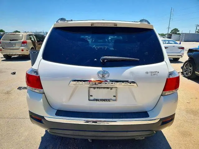 2013 TOYOTA HIGHLANDER LIMITED  