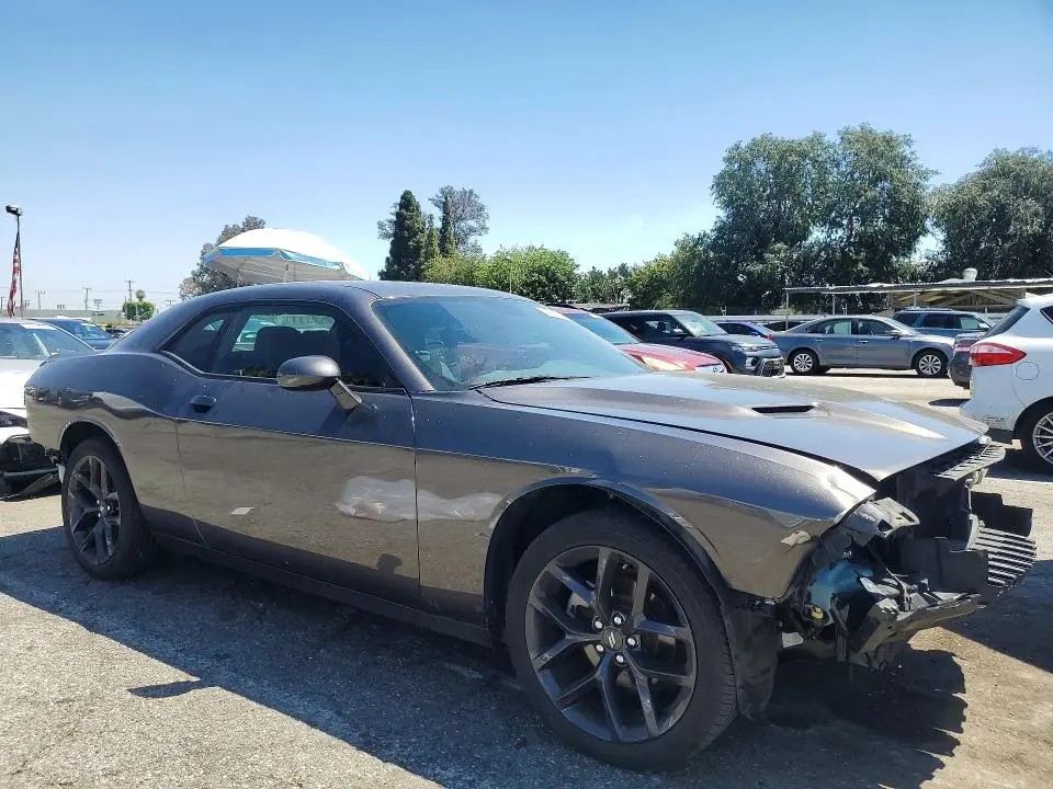 2021 DODGE CHALLENGER SXT  