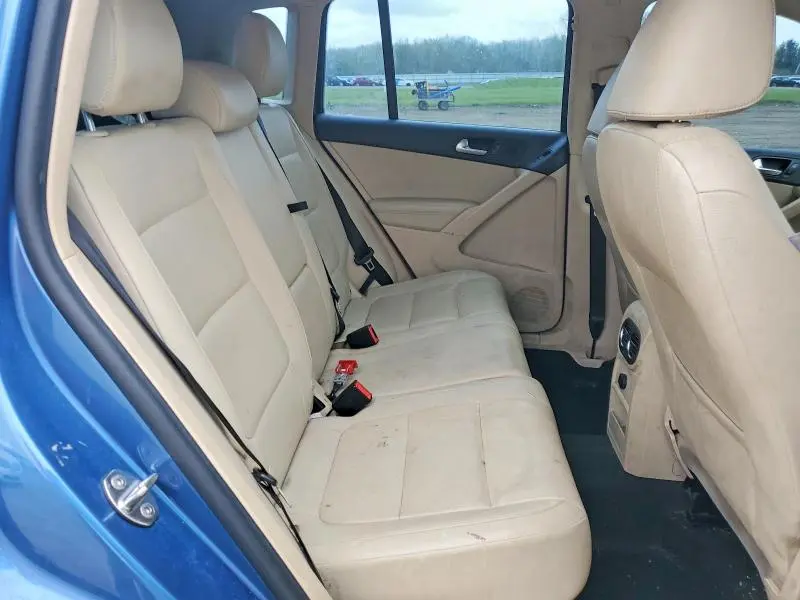 2017 VOLKSWAGEN TIGUAN S  