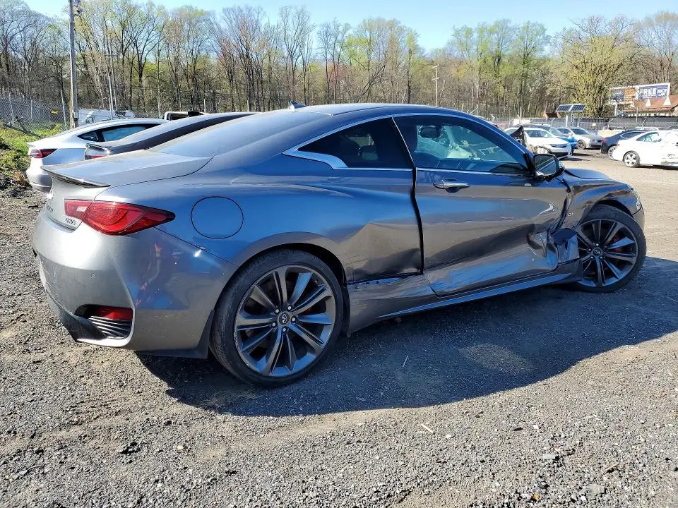 2017 INFINITI Q60 RED SPORT 400  