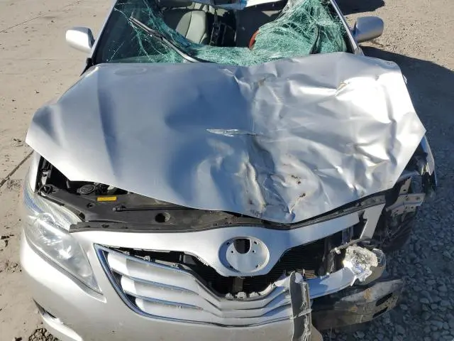 2010 TOYOTA CAMRY SE  