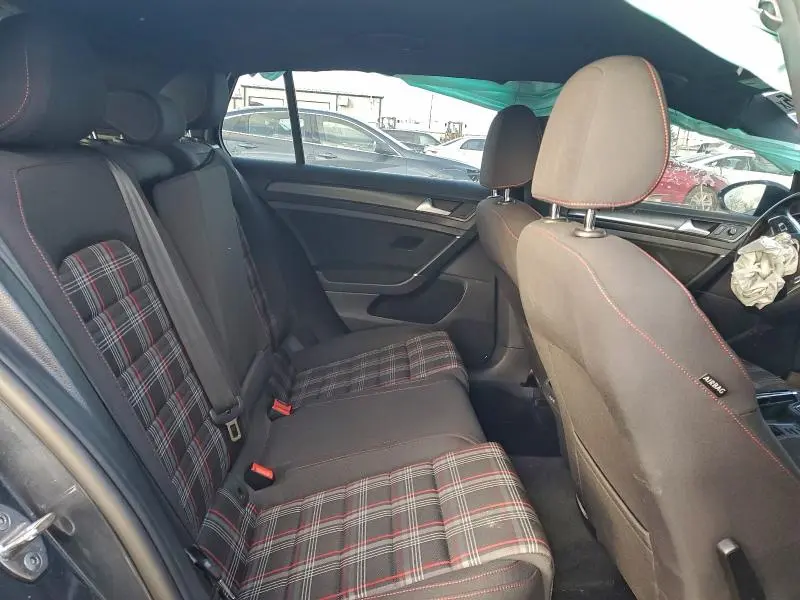 2021 VOLKSWAGEN GTI S  