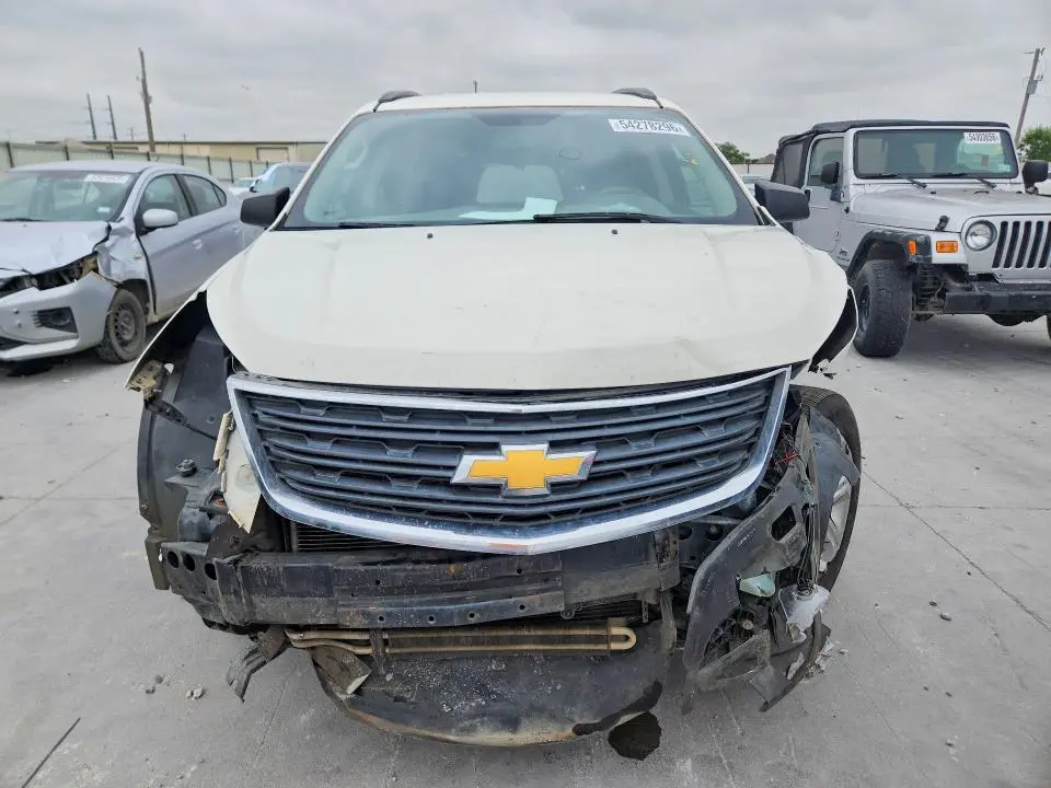 2015 CHEVROLET TRAVERSE LS  
