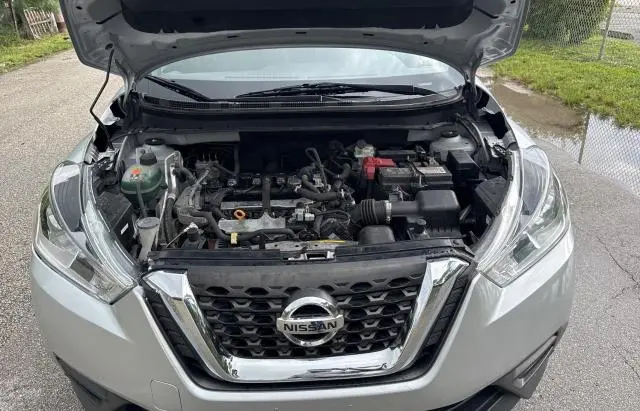2020 NISSAN KICKS S  