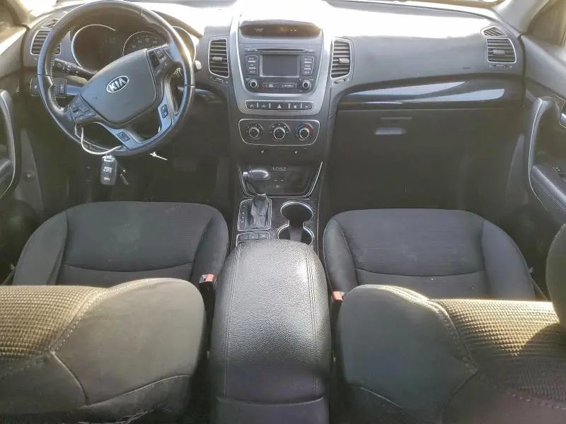 2014 KIA SORENTO LX  