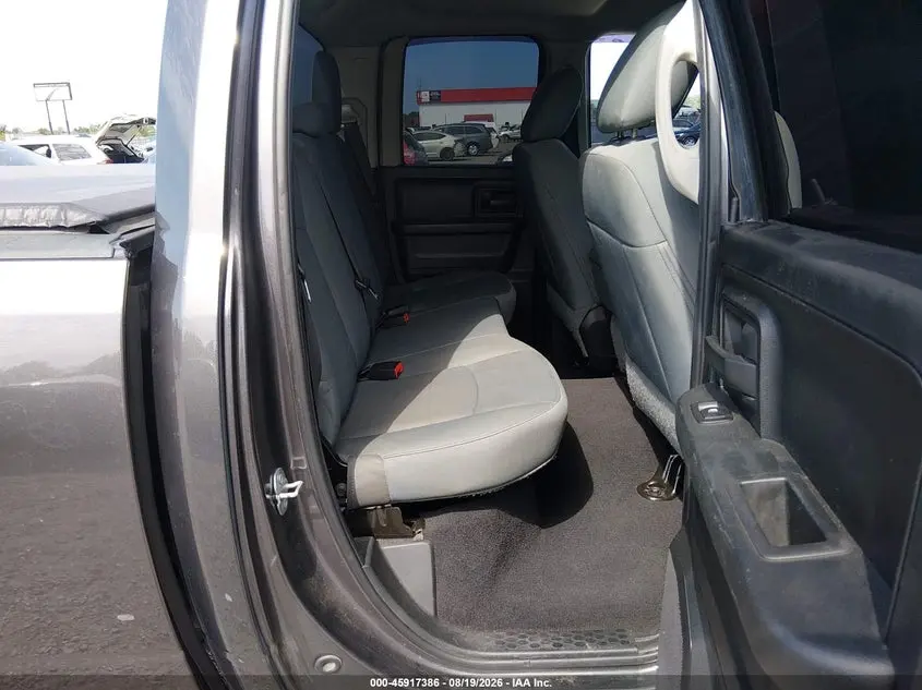 2017 RAM 1500 TRADESMAN  4X2 6'4 BOX