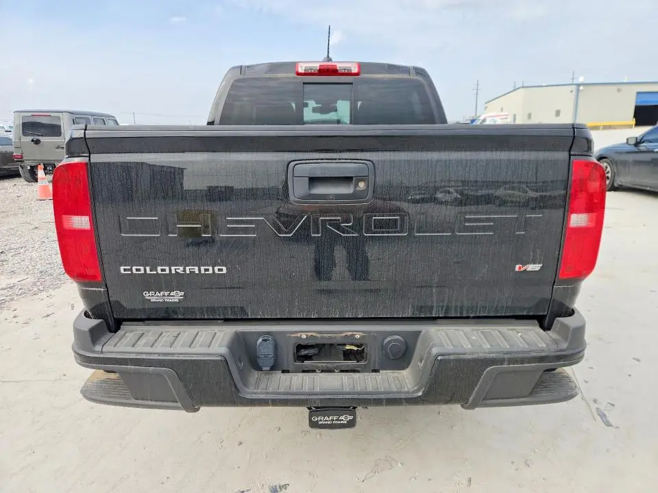 2022 CHEVROLET COLORADO LT  