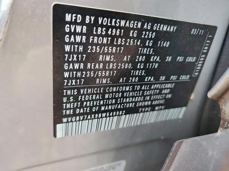 2011 VOLKSWAGEN TIGUAN S  