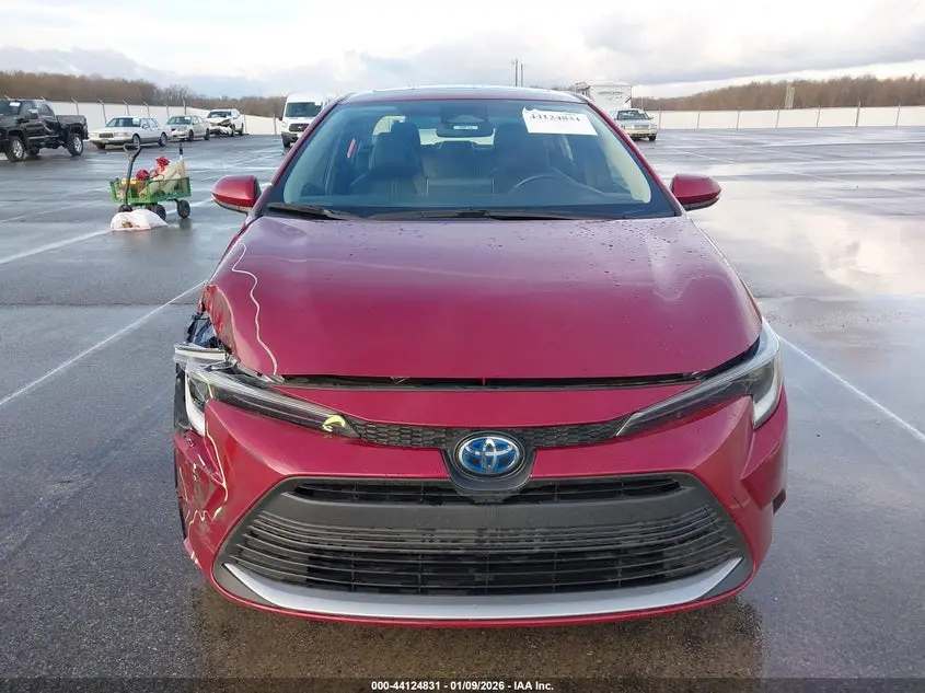 2024 TOYOTA COROLLA HYBRID XLE