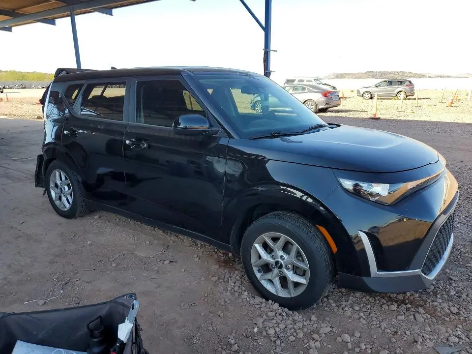 2023 KIA SOUL LX, S  