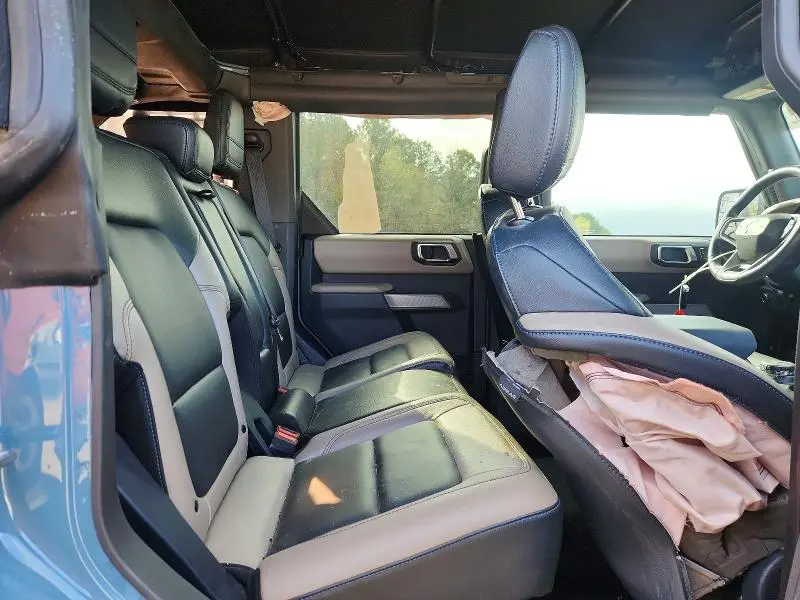 2023 FORD BRONCO BASE  