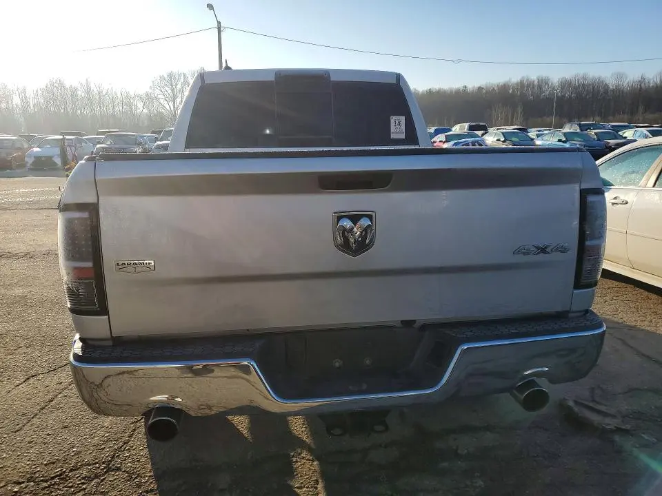 2016 RAM 1500 LARAMIE  