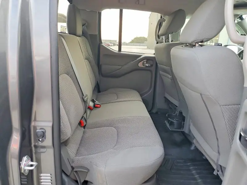 2020 NISSAN FRONTIER SV  