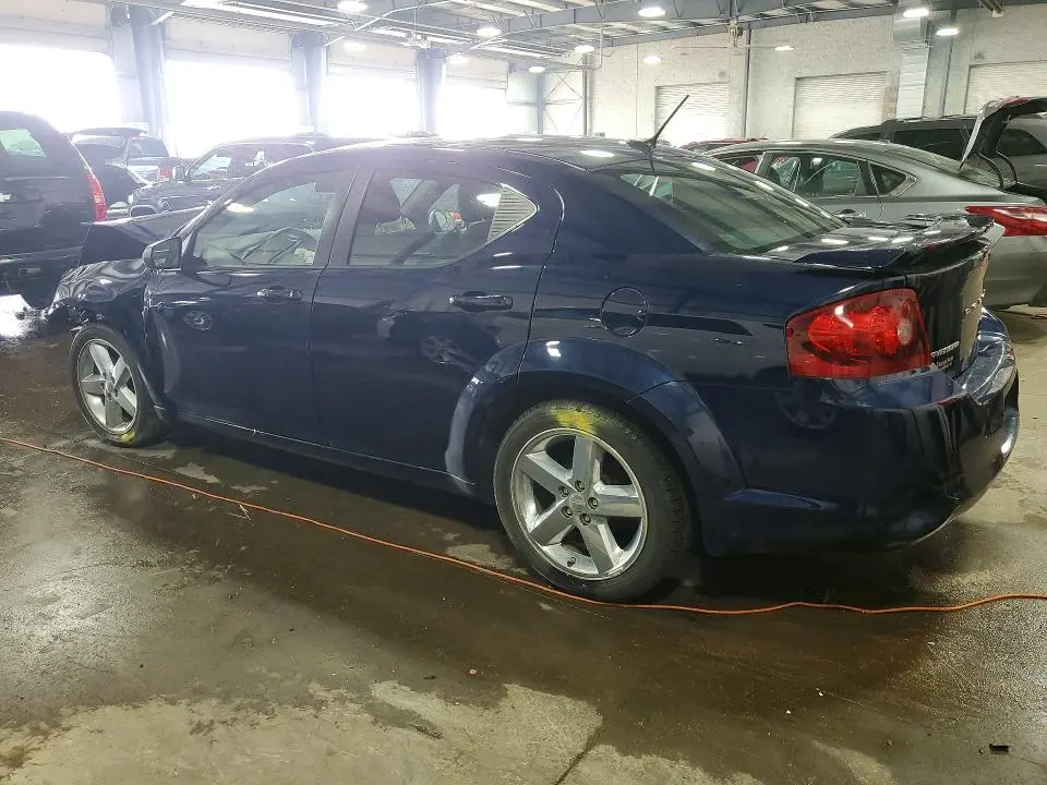 2013 DODGE AVENGER SE  