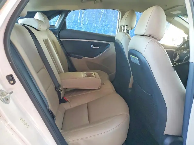 2014 HYUNDAI ELANTRA GT BASE  