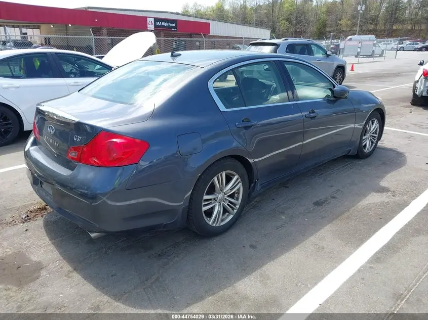 2012 INFINITI G37 JOURNEY