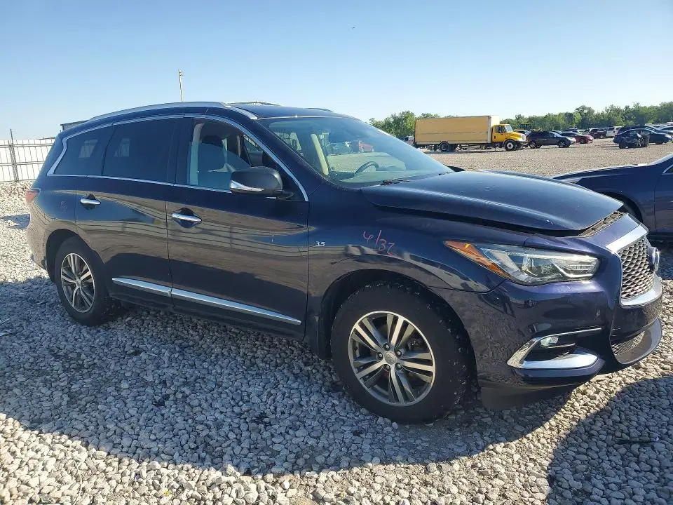 2020 INFINITI QX60 LUXE  