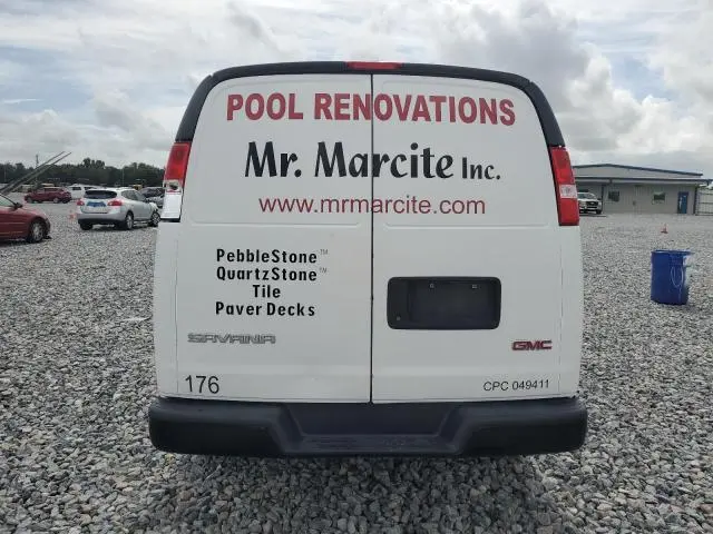 2017 GMC SAVANA G2500  