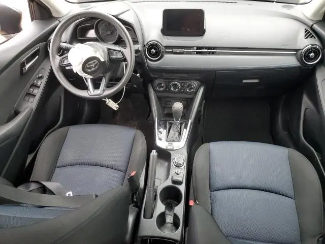 2019 TOYOTA YARIS L  