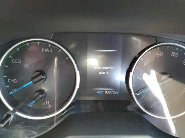 2019 TOYOTA RAV4 XLE  