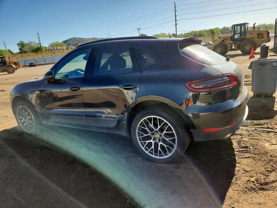 2016 PORSCHE MACAN S  