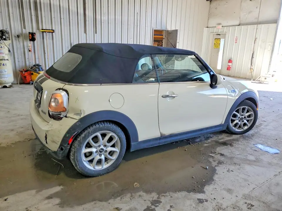 2018 MINI COOPER   