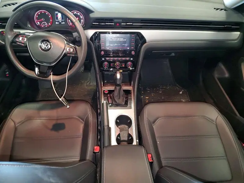 2021 VOLKSWAGEN PASSAT SE  
