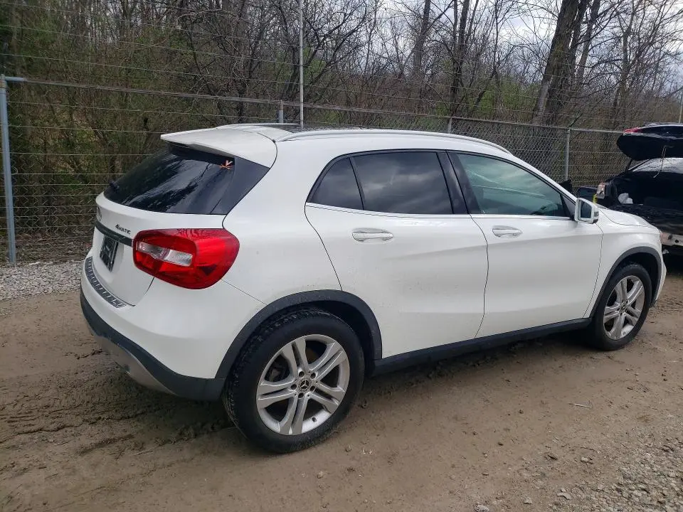 2018 MERCEDES-BENZ GLA 250 4MATIC  