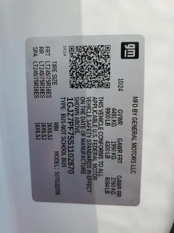 2025 GMC SAVANA G3500 LT  