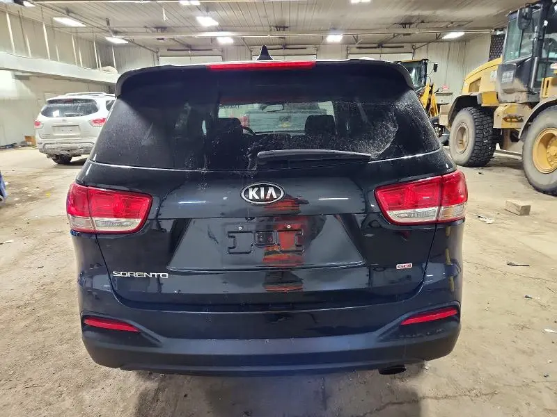 2016 KIA SORENTO LX  