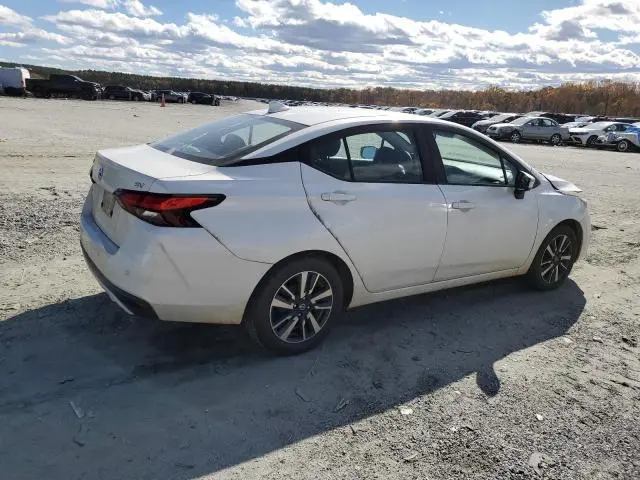 2021 NISSAN VERSA SV  