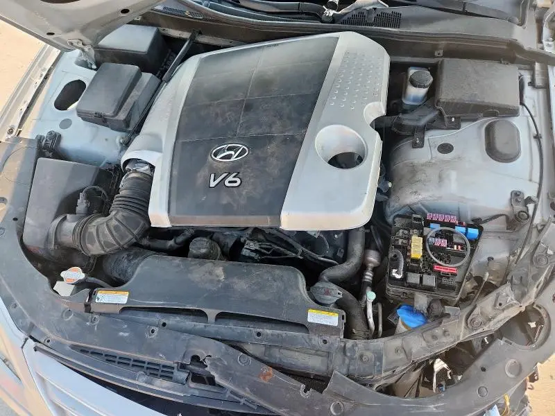 2010 HYUNDAI GENESIS 3.8L  