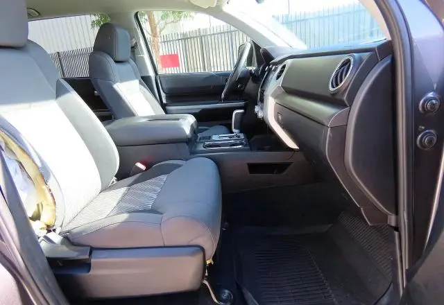 2021 TOYOTA TUNDRA CREWMAX SR5  