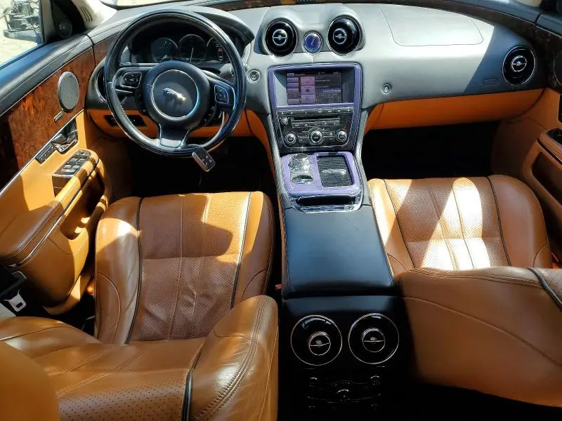 2013 JAGUAR XJ   