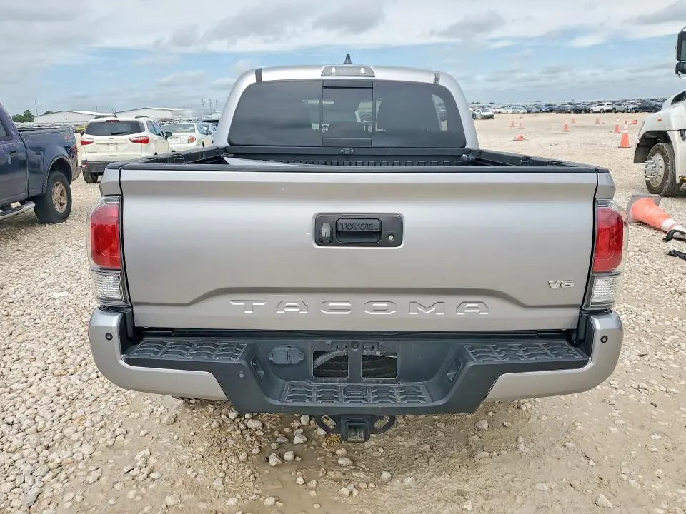 2021 TOYOTA TACOMA LIMITED  