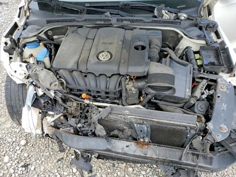 2012 VOLKSWAGEN JETTA   