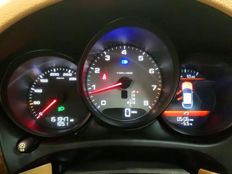 2015 PORSCHE MACAN S  