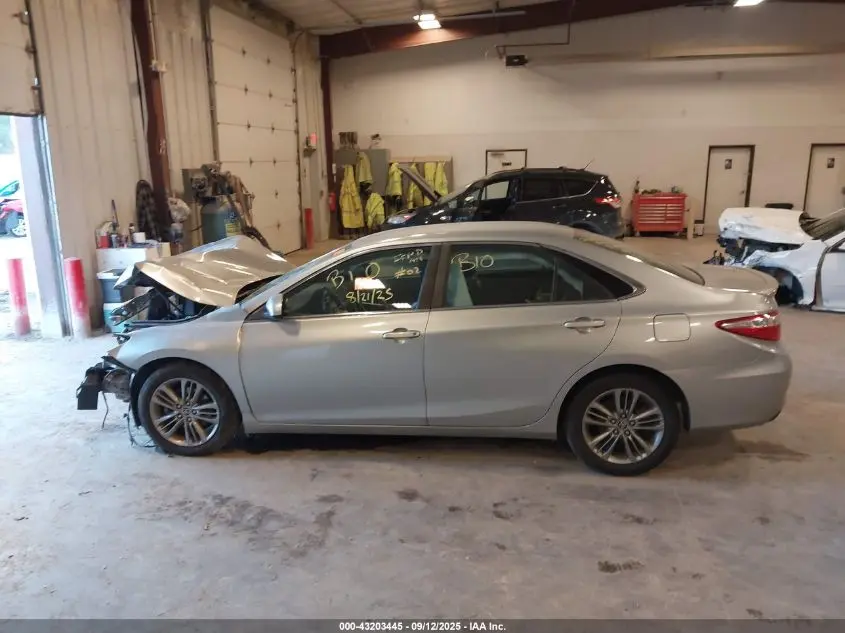 2015 TOYOTA CAMRY SE