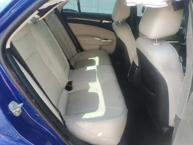 2019 CHRYSLER 300 LIMITED  