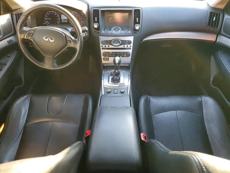 2013 INFINITI G37   