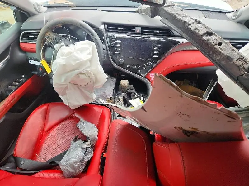 2019 TOYOTA CAMRY XSE V6  
