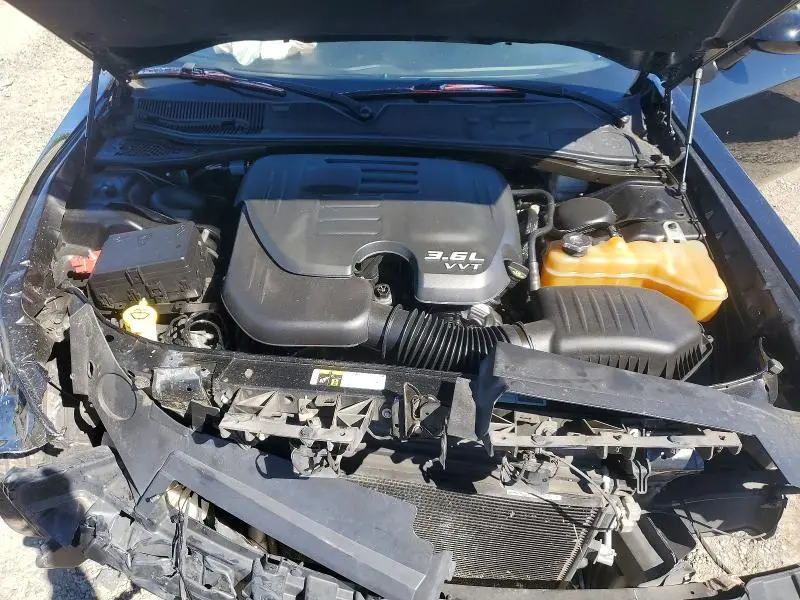 2015 DODGE CHALLENGER SXT  