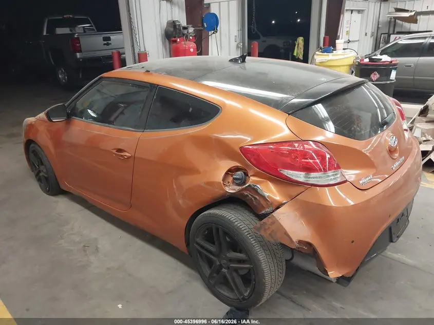 2013 HYUNDAI VELOSTER BASE W/BLACK