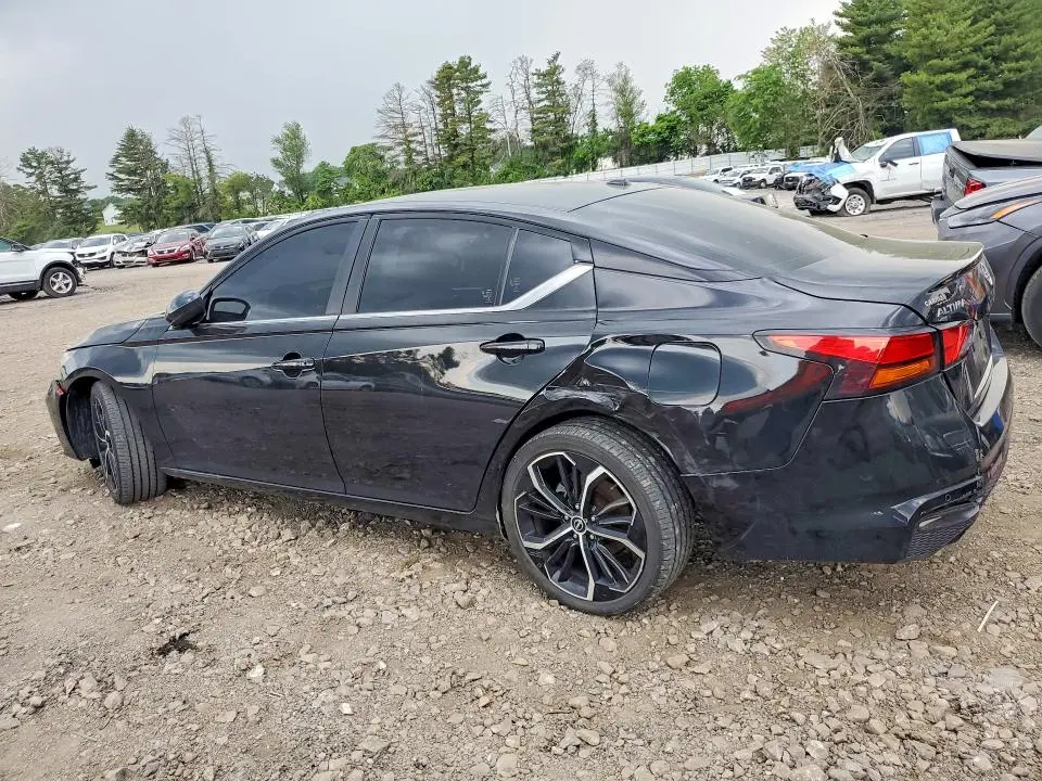 2023 NISSAN ALTIMA SR  